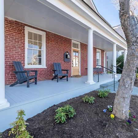 Boutique Room Steps From Downtown Mall Rose Jean Room 3 Charlottesville Exterior photo